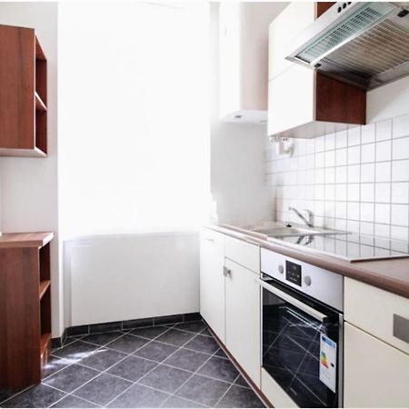 1 Bedroom Apartment Near Central Station Vienna Esterno foto