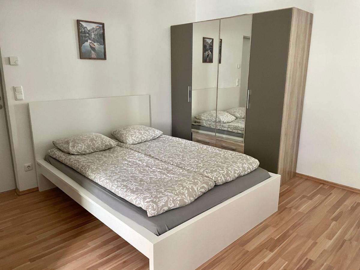 1 Bedroom Apartment Near Central Station Vienna Esterno foto